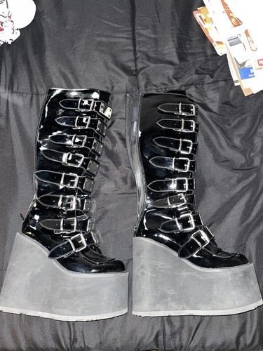 Size slightly creased - size, creased/worn