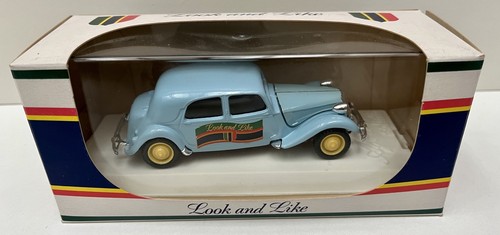 Citroën traction bleu ciel - citroën,