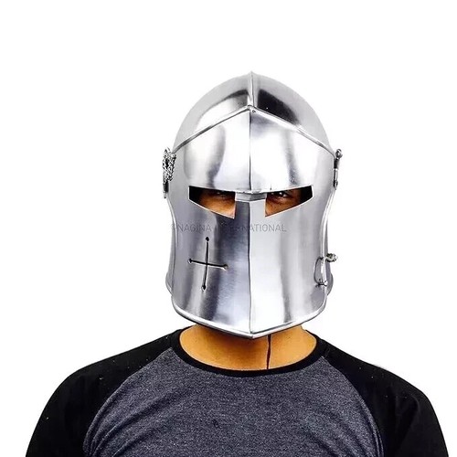 Casque médiéval chevalier