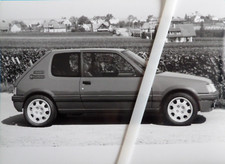 Photo presse PEUGEOT 205 GTI