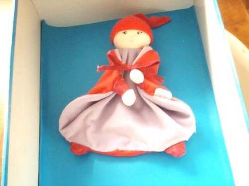 Doudou 5932 plat poupee - doudou,