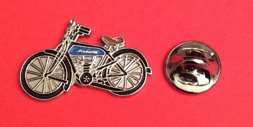 Pin moto motorbike - moto,