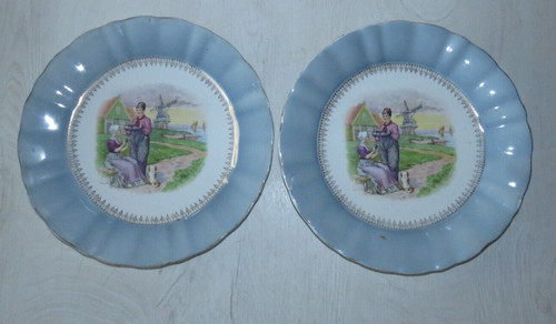 Deux assiettes anciennes - deux,