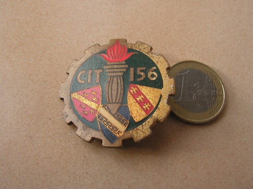 Insigne centre - ,