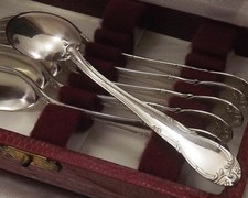 COFFRET DE 6 CUILLERES A MOKA EXPRESSO OU VERRINES EN ARGENT MASSIF DEBUT XX°