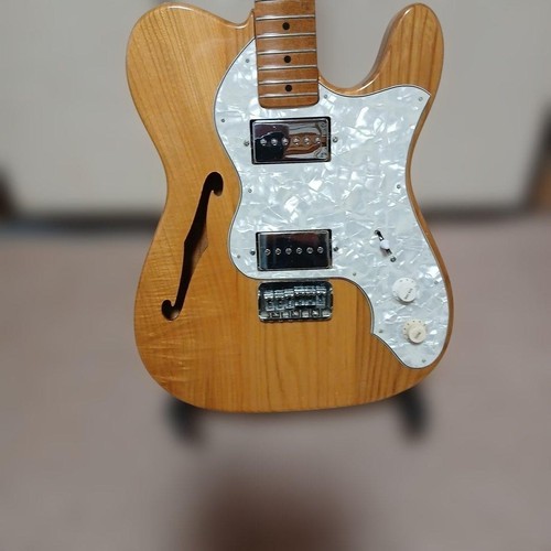 Guitare électrique naturelle