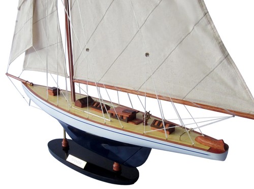 Maquette voilier defender - maquette,