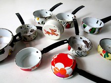 Dinette casseroles en acier