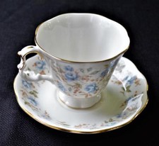 Vntg 1982 Royal Albert OS