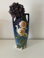 Vase batave bleu nuit décor floral Montigny