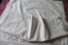 2 taies d'oreiller avec Dentelle et Monogramme