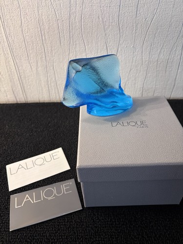 Poisson raie bleu clair - , presse