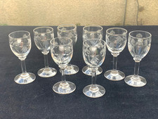 8 Anciens Verres en Cristal Cave à Liqueur Napoléon III