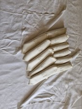 Nappe damassée et ses 12