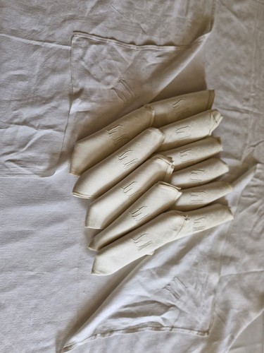Nappe damassée ses 12 - et,