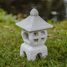 Lanterne japonaise en pierre