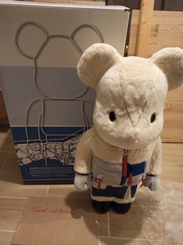 Bearbrick 400 100 - +, 100%