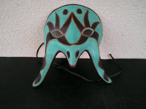 Masque cuir peint theatre - cuir,