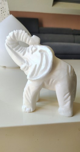 Figurine éléphant trompe - figurine,