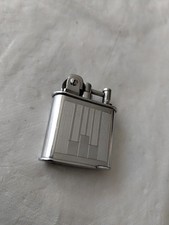 Vintage briquet à essence