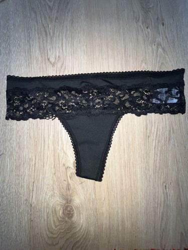 String femme porte - string,