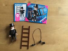 PLAYMOBIL N°4617.  RAMONEUR