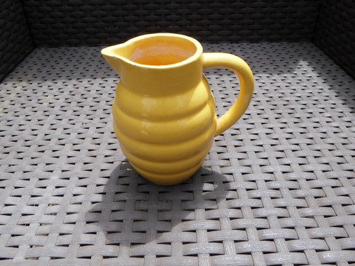 Pot lait jaune style art - lait,