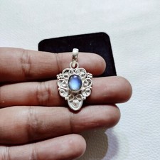 Pendentif pierre précieuse