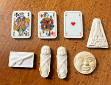 fèves de collection faiencerie Colas clamecy jeux de cartes tour Eiffel +divers