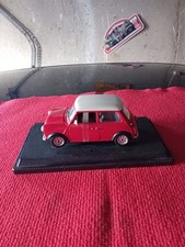 Austin Mini Burago Ech 1,24 