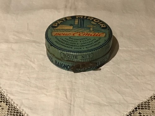 Ancienne boîte métal - boîte, en