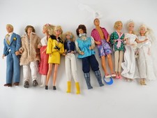 Lot 10 Poupées Barbie Mattel Années 80/90 avec Tenues et Accessoires Vintage