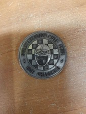 ancienne medaille broche moto