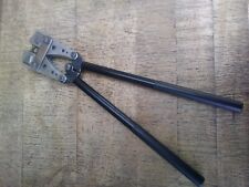 Pince à sertir à barillet pour sertissage hexagonal des cosses électrique 442101