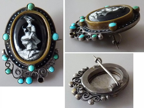 Broche avec médaillon - avec, en