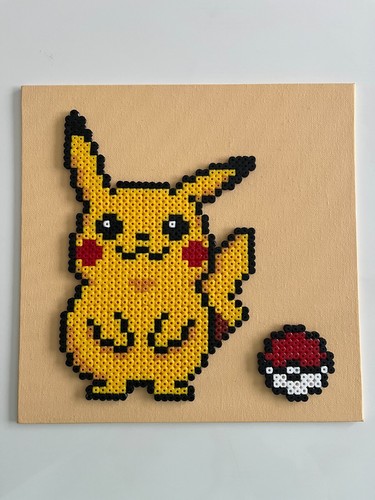 Pixel art perles - /,