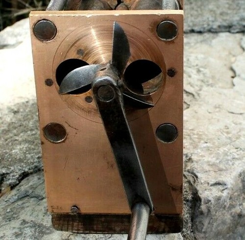 Ancien outil coupe feuille - ancien,
