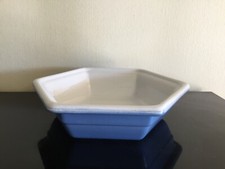 Emile Henry plat hexagonal en