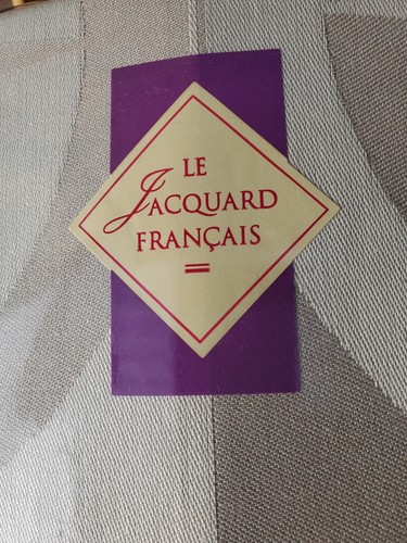Grand chemin table modèle - grand,
