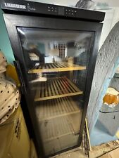 cave à vins liebherr noire 