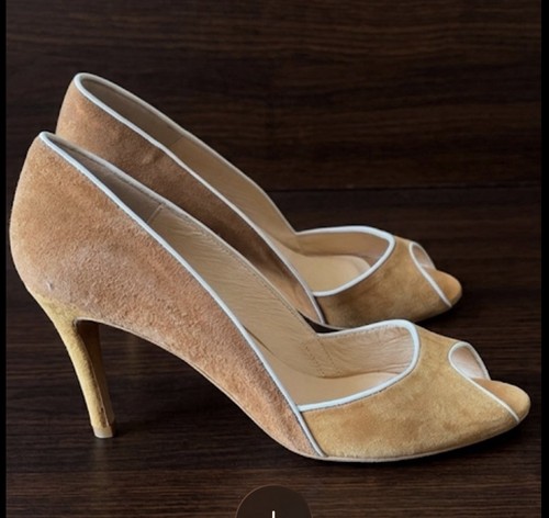 mellow yellow camel