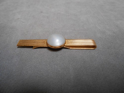 Vintage gold tone faux pearl - vintage,