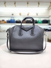 Givenchy Sac Antigona Medium