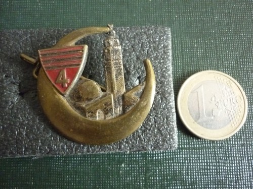 Rare insigne 4éme - insigne,