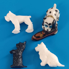 Fèves plastique  quatre