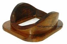 Base nautique en bois marron