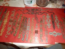LOT DE 34 Ancienne Garniture de Porte Armoire Commode BRONZE METAL LAITON