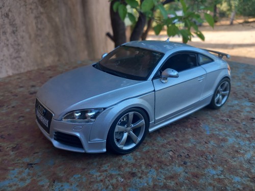 Burago audi grise - 1/18,