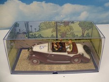 DIORAMA STYLE ROUTE BLEUE LA SALMSON  " TINTIN "  boite vitrine 1/43