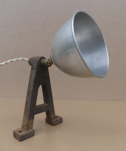 Lampe articulée lettre - lampe, "a"